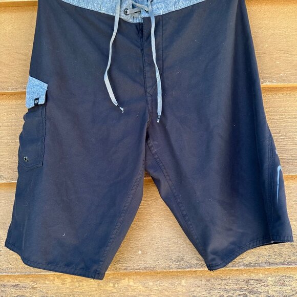 Fox Racing Black Grey Swim Trunks Men's Shorts Size 28 - Picture 3 of 9